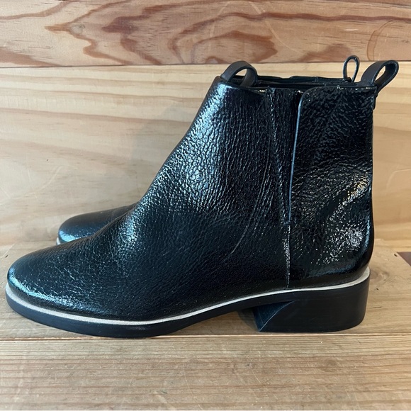 Mercedes Castillo Xandra Textured Patent Leather Bootie size 9 NWOB - Picture 5 of 14